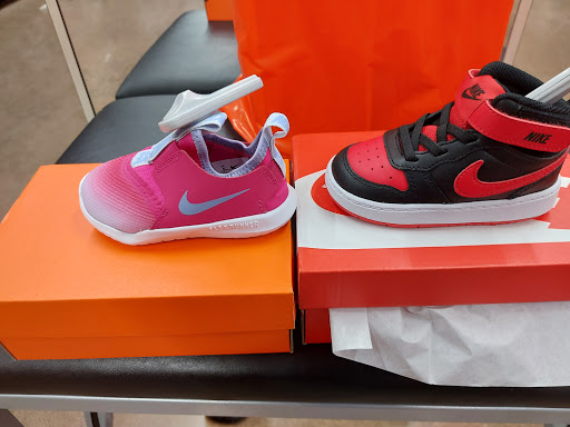 Shoe Store «Rack Room Shoes», reviews and photos, 820 W Stacy Rd #318, Allen, TX 75013, USA