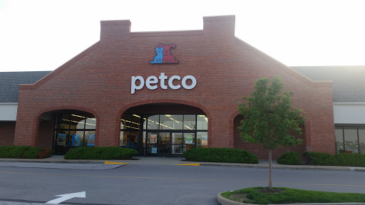Pet Supply Store «Petco Animal Supplies», reviews and photos, 6137 Mid Rivers Mall Dr, St Charles, MO 63304, USA