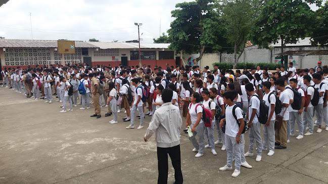 Colegio Fiscal Técnico "Primero De Junio"