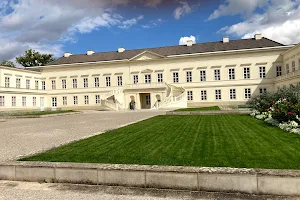 Schloss Herrenhausen image