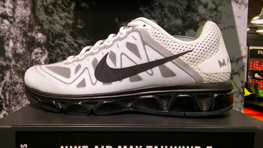 Clothing Store «Nike Factory Store», reviews and photos, 4976 Premium Outlets Way #800, Chandler, AZ 85226, USA