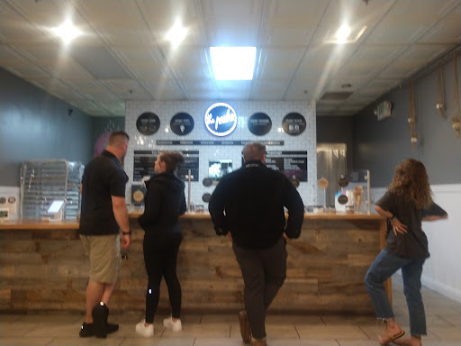 Ice Cream Shop «The Parlor Ice Cream Puffs», reviews and photos, 1490 Eureka Rd #170, Roseville, CA 95661, USA