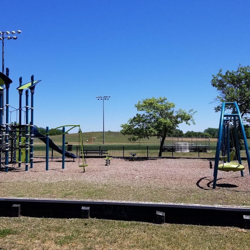 Clarendon Community Center - Lincoln Park