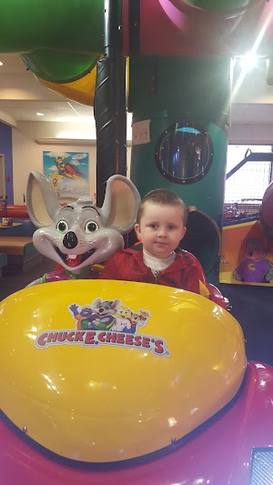 Chuck E. Cheese - photo 11