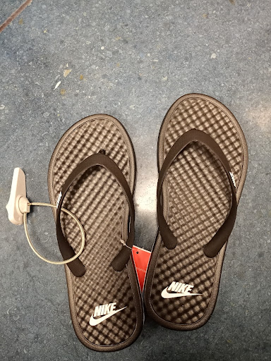 Shoe Store «Shoe Carnival», reviews and photos, 1137 Cortez Rd W, Bradenton, FL 34207, USA