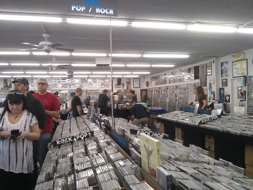 CD store Thousand Oaks