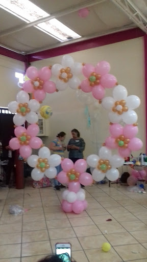 DECORACION CON GLOBOS