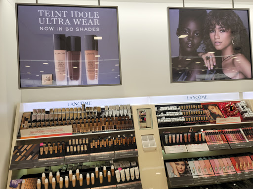Cosmetics Store «Ulta Beauty», reviews and photos, 2155 W 22nd St #7, Oak Brook, IL 60523, USA