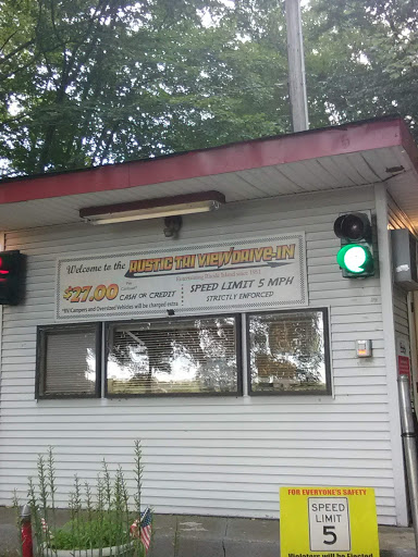 Drive-in Movie Theater «Rustic Drive in Theatre», reviews and photos, Louisquisset Pike, North Smithfield, RI 02896, USA