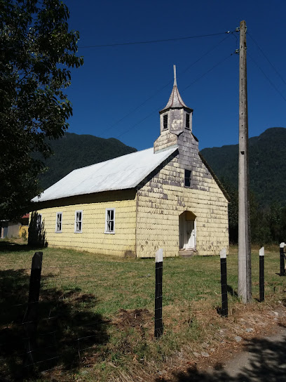 Cabaña y Camping El Estero