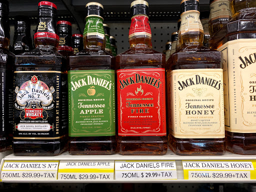 Liquor Store «Cantinho Liquors», reviews and photos, 1041 North Ave, Elizabeth, NJ 07201, USA