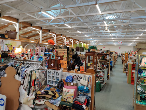 Apple Annie Antique Gallery