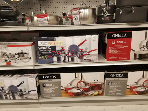 Discount Store «Here Today St Charles», reviews and photos, 800 S Duchesne Dr, St Charles, MO 63301, USA