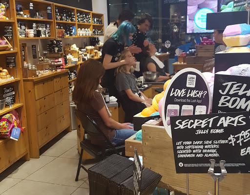 Cosmetics Store «Lush Cosmetics», reviews and photos, 101 Jordan Creek Pkwy #11273, West Des Moines, IA 50266, USA