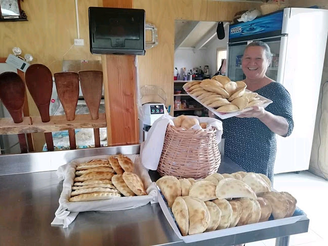 Opiniones de Panaderia La Elvira en Futrono - Tienda de ultramarinos