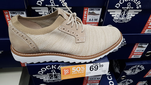 Shoe Store «Rack Room Shoes», reviews and photos, 735 Premium Outlets Blvd, Hagerstown, MD 21740, USA