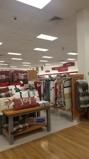 Department Store «T.J. Maxx», reviews and photos, 865 Bridgeport Ave, Shelton, CT 06484, USA