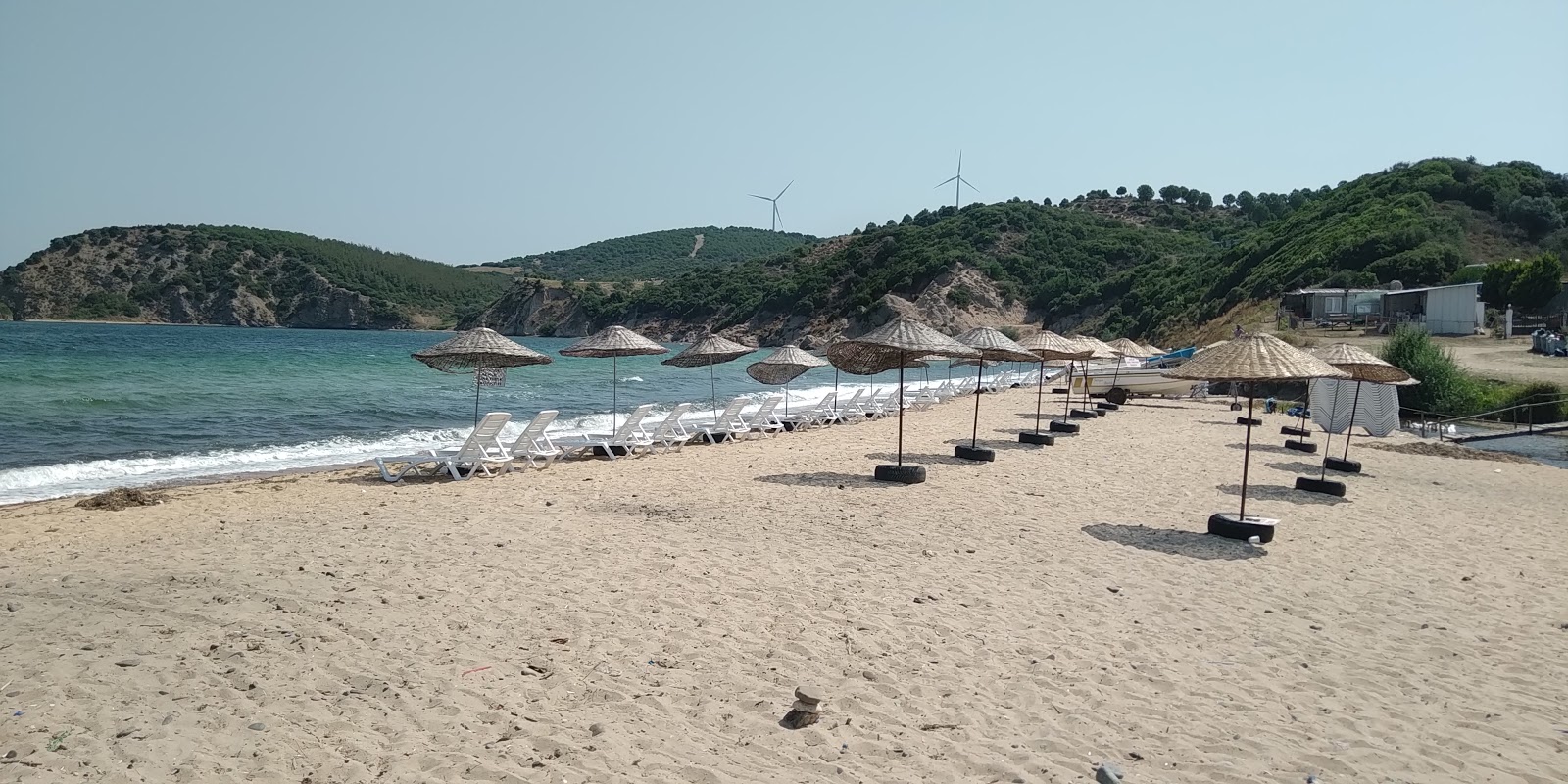 Fotografie cu Sahmelek beach zonele de facilități
