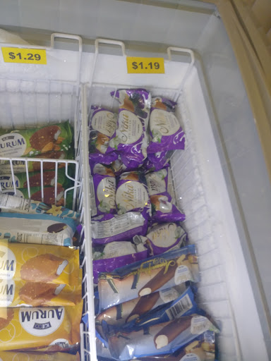 Grocery Store «European Market & Deli 