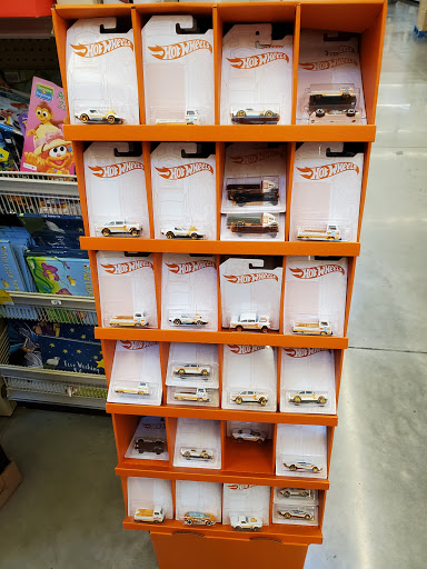 Grocery Store «H-E-B Grocery», reviews and photos, 97 Oyster Creek Dr, Lake Jackson, TX 77566‑4622, USA