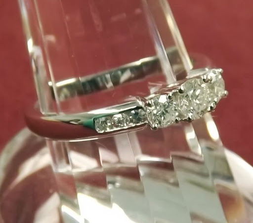 Jewelry Store «Jewelry, Gems & Design Co.», reviews and photos, 9542 W 147th St, Orland Park, IL 60462, USA