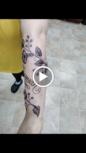 Explore simple mountain tattoo ideas, creative tattoo ideas in Willow Grove, available at Tattoo GalaxyWillow Grove Piercing & Tattoos