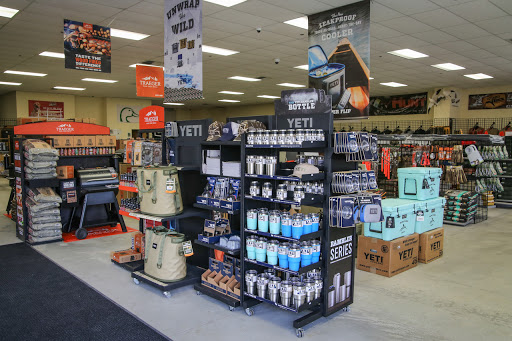 Sporting Goods Store «Pacific Flyway Supplies- Sporting Goods and Ammo», reviews and photos, 1690 N Lincoln St, Dixon, CA 95620, USA