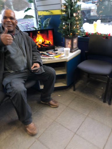 Auto Repair Shop «Monro Muffler Brake & Service», reviews and photos, 200 New Hartford Rd, Winsted, CT 06098, USA