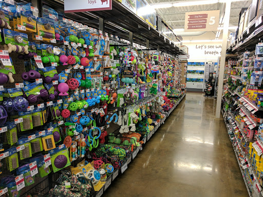 Pet Supply Store «Pet Supplies Plus», reviews and photos, 209 Towne Dr, Elizabethtown, KY 42701, USA