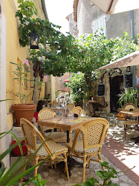 Atmosphère du Restaurant italien La Taverne d'Antan à Eze - n°17