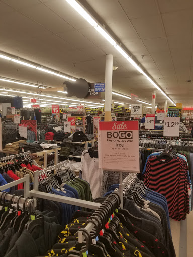 Discount Store «Kmart», reviews and photos, 200 Passaic Ave, Kearny, NJ 07032, USA