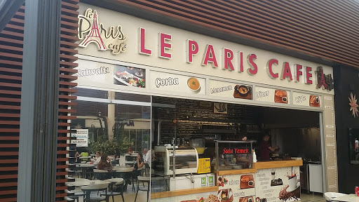 Le Paris Cafe