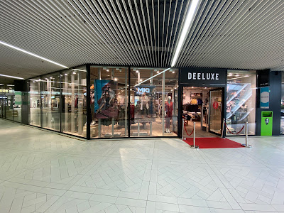 Deeluxe Outlet à Les Clayes-sous-Bois