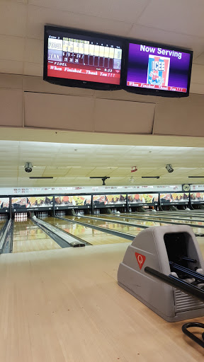 Bowling Alley «Laraway Lanes», reviews and photos, 1009 W Laraway Rd, New Lenox, IL 60451, USA