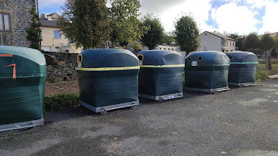 Poubelles de tri communale à Les Estables