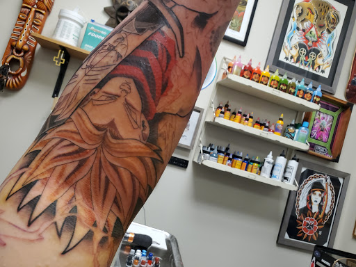 Tattoo Shop «Red 5 Tattoo», reviews and photos, 829 Lynnhaven Pkwy #121, Virginia Beach, VA 23452, USA