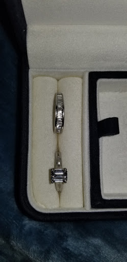 Pawn Shop «Beverly Hills Jewelry Watch & Loan», reviews and photos, 12348 W Colonial Dr, Winter Garden, FL 34787, USA