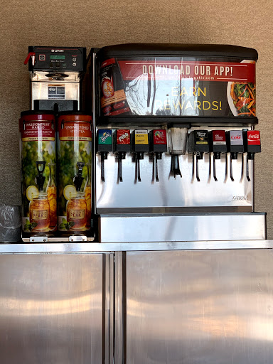 Asian Restaurant «Pick Up Stix Fresh Asian Flavors», reviews and photos, 3591 E Foothill Blvd, Pasadena, CA 91107, USA