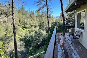 Yosemite Region Resorts image