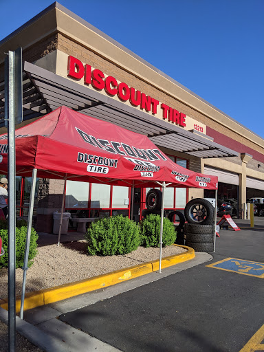 Tire Shop «Discount Tire Store - Goodyear, AZ», reviews and photos, 13213 W McDowell Rd, Goodyear, AZ 85338, USA