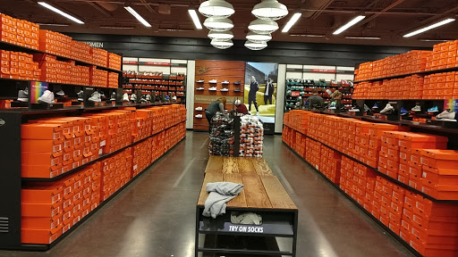Clothing Store «Nike Factory Store», reviews and photos, 915 Ridgewalk Pkwy #200, Woodstock, GA 30188, USA