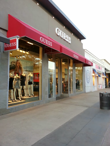 Shopping Mall «Cross County Shopping», reviews and photos, 8000 Mall Walk, Yonkers, NY 10704, USA