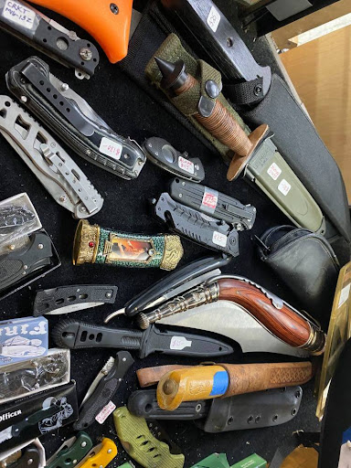 Pawn Shop «Fifth Avenue Jewelry & Pawn», reviews and photos, 8201 US-19, Port Richey, FL 34668, USA