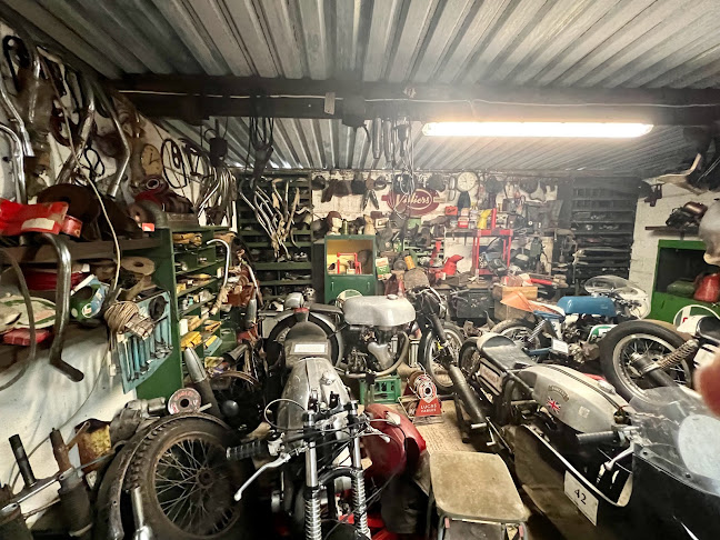Reviews of cravens motocycle museum in York - Museum