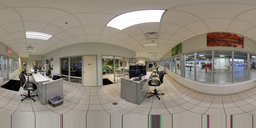 Jeep Dealer «Golling Chrysler Dodge Jeep Ram», reviews and photos, 2405 S Telegraph Rd, Bloomfield Hills, MI 48302, USA