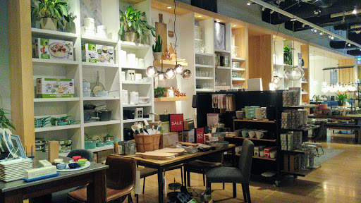 Furniture Store «west elm», reviews and photos, 1201 NW Couch St, Portland, OR 97209, USA