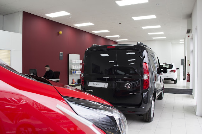 Comments and reviews of Pentagon Middleton | Vauxhall & Renault Van Sales, Servicing And Accident Repair Centre