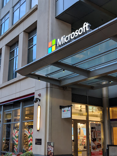 Shopping Mall «The Shops At The Bravern», reviews and photos, 11111 NE 8th St, Bellevue, WA 98004, USA