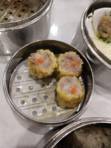 Shopping Mall «Orchard Mall Shopping Center», reviews and photos, 6337 Orchard Lake Rd, West Bloomfield Township, MI 48322, USA