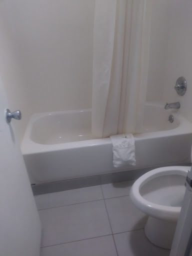 Hotel «Quality Inn & Suites West Waterpark», reviews and photos, 317 N Cedar Bluff Rd, Knoxville, TN 37923, USA